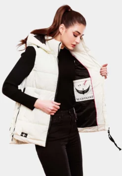 Marikoo Zarinaa - Bodywarmer - Offwhite -Marikoo 88226196d88a4206ab6f8c51021a4911 scaled