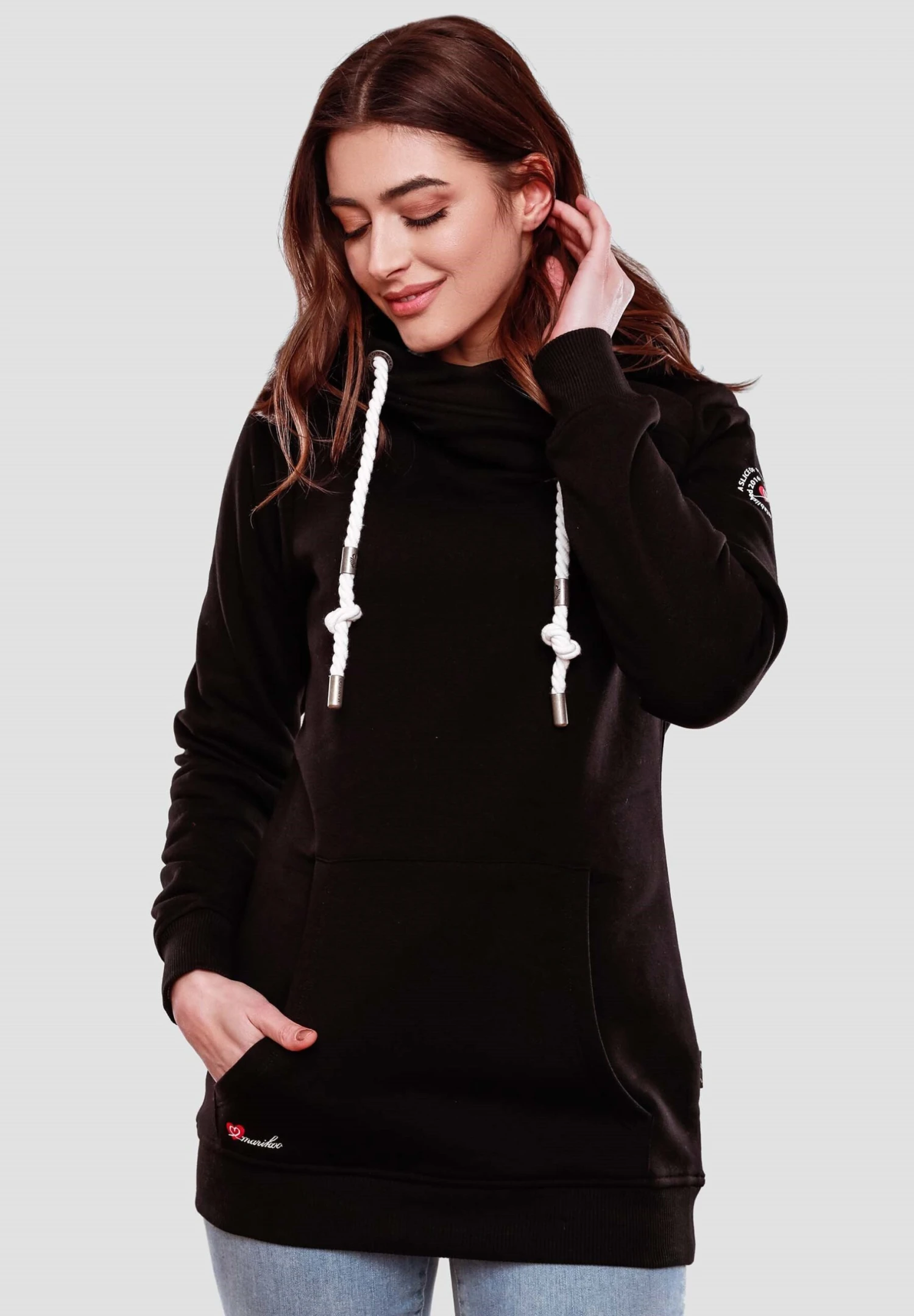 Marikoo Izuyaa - Hoodie - Black 1 Marikoo Izuyaa - Hoodie - Black